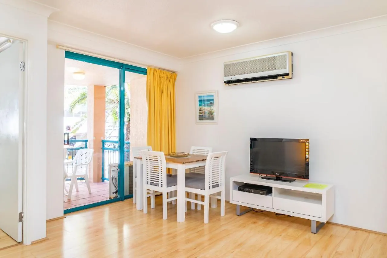 ****  Aruba Sands Resort Broadbeach Australia